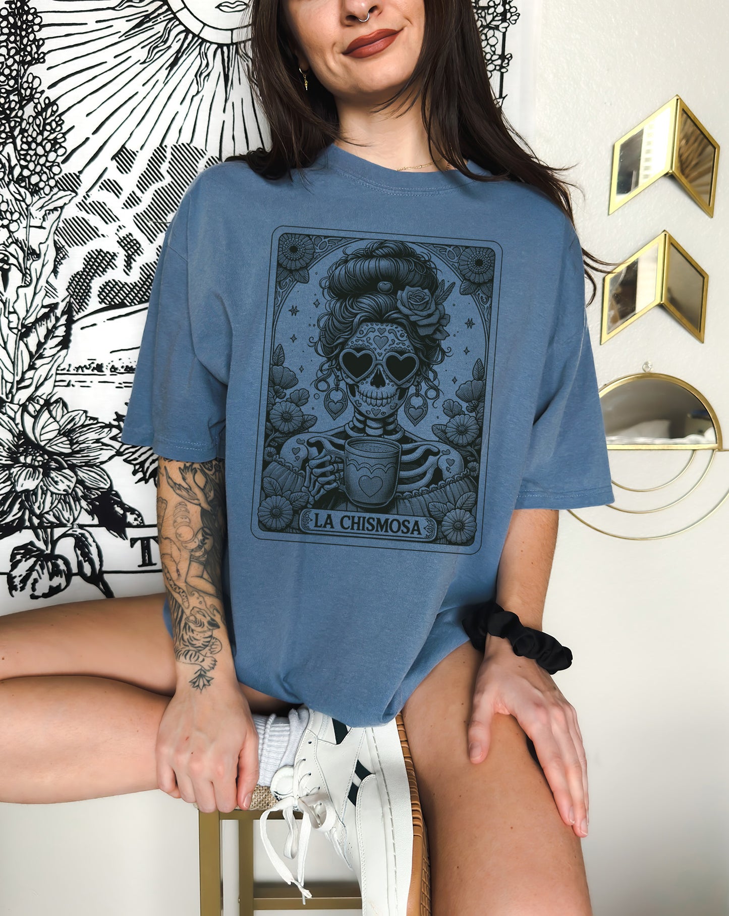 La Chismosa Tarot, Funny T-Shirt Screen Printed Unisex Shirt